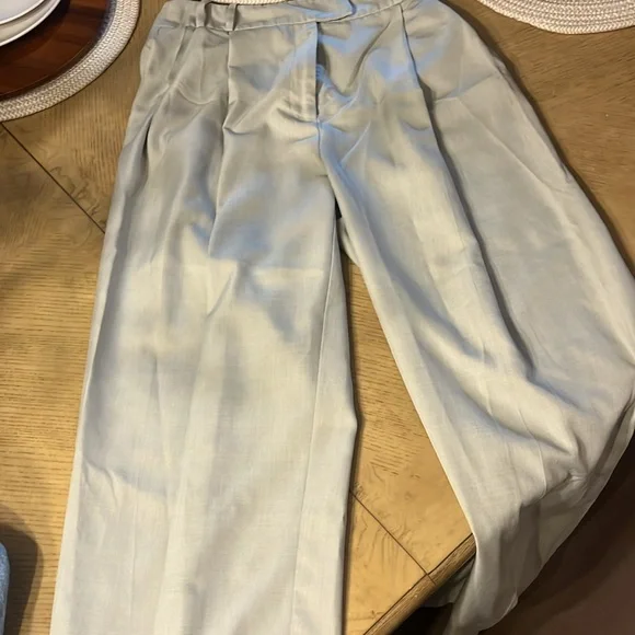 Pants - Picture 2 of 5